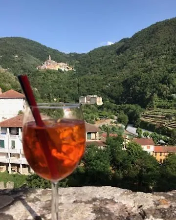 Charming House With Garden And Beautiful Views Hébergement de vacances Pigna